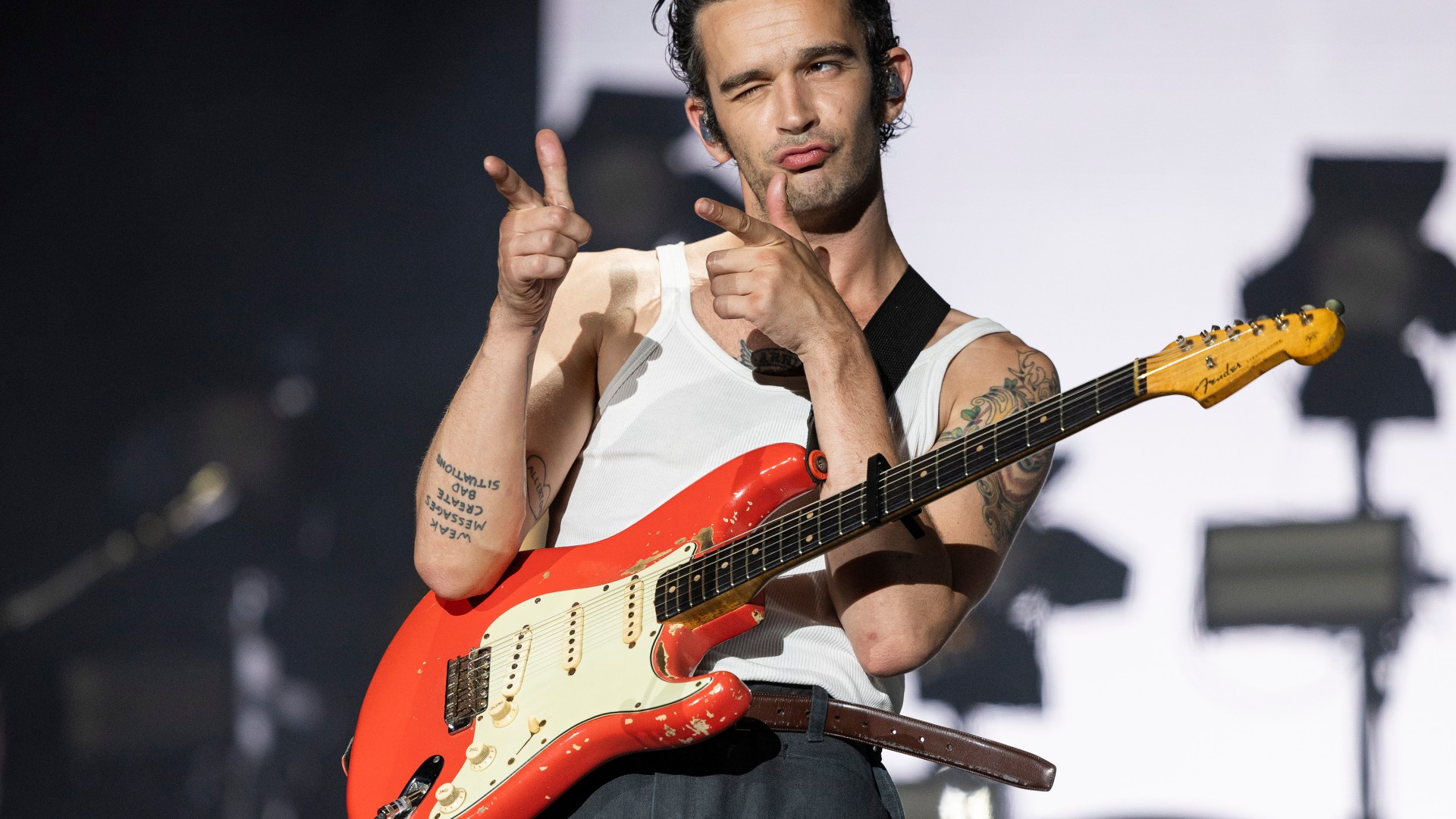 Matty Healy Speaks Out: Ex Taylor Swift Labels Him ‘Smallest Man in the World'” – SEO title for ranking purposes, includes keywords “Matty Healy,” “Taylor Swift,” “Ex,” “Song,” “Smallest Man in the World
