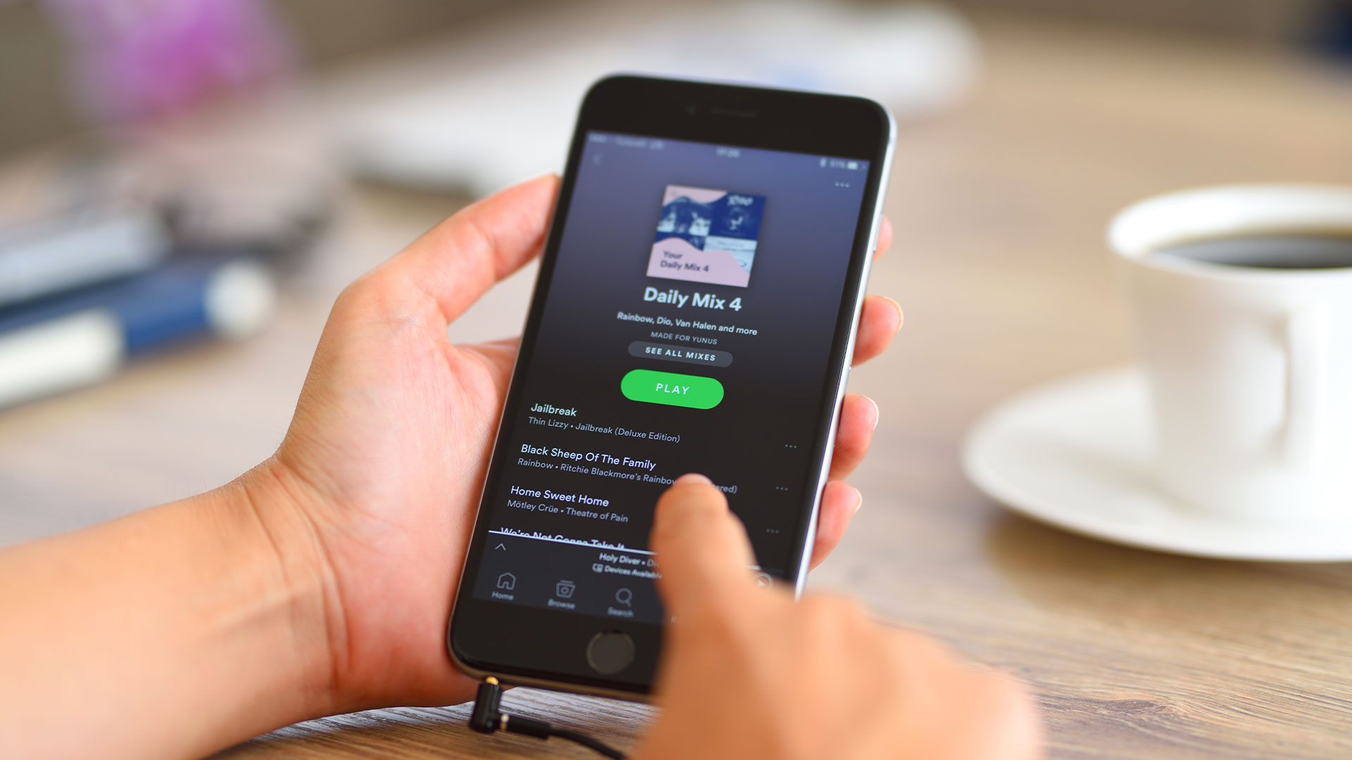 Spotify’s Shocking 2024 Price Hike for US and UK Customers: Learn How to Avoid It Now!