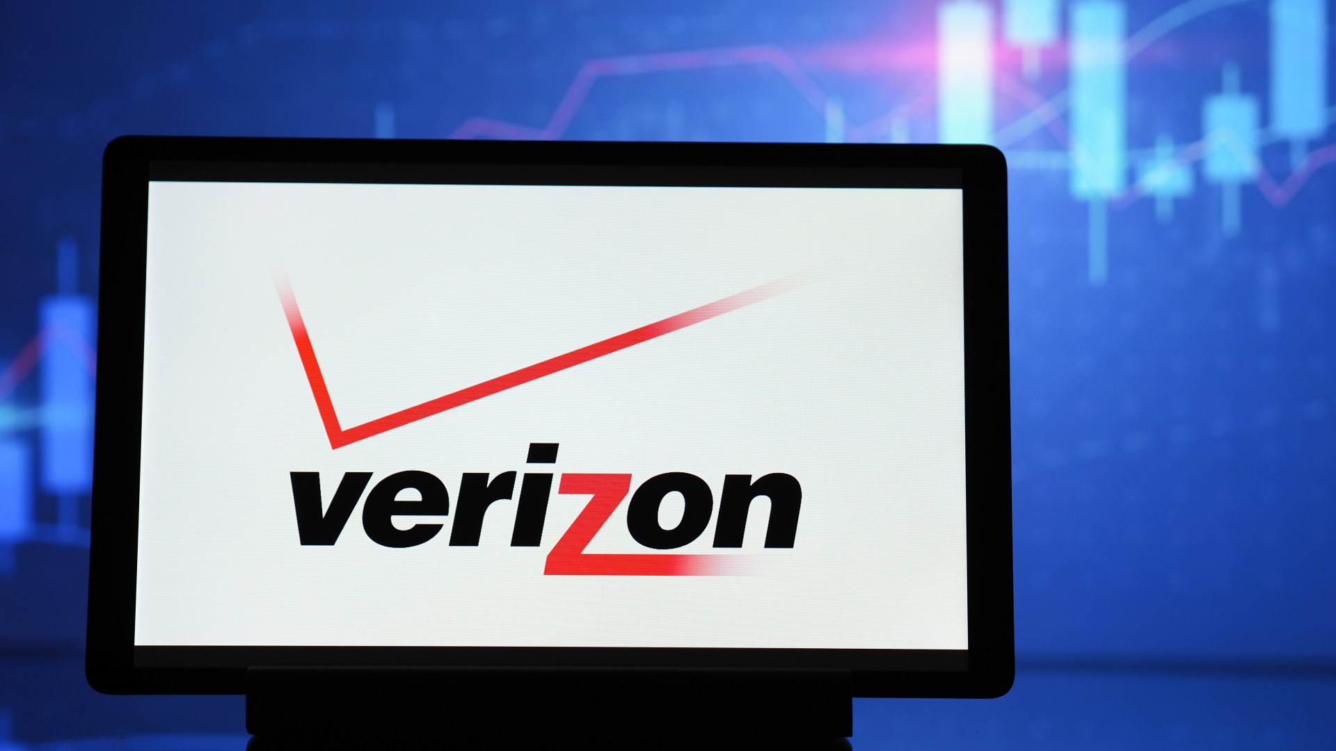 Verizon Outage Frustrates Customers: Mobile Phones Use Impacted by Widespread Carrier Issues