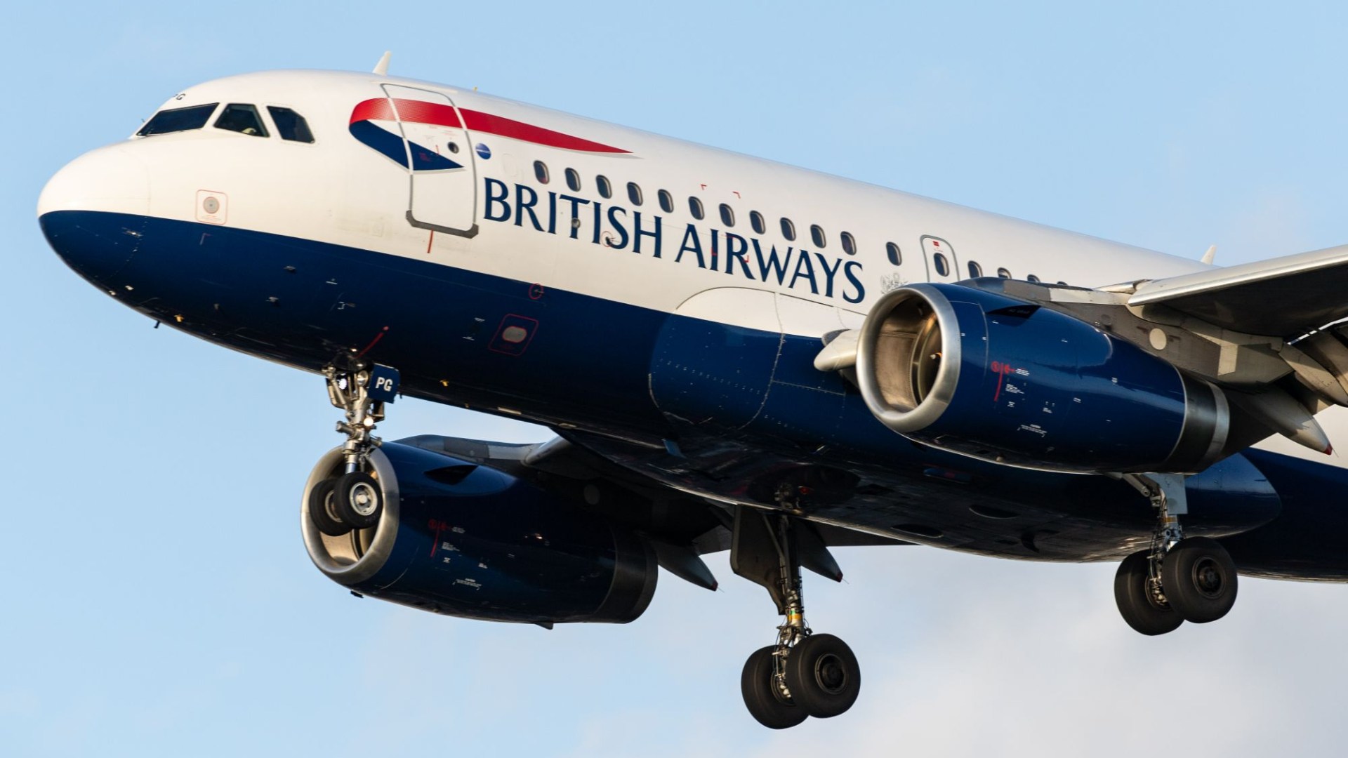 Chilling Bomb Threat Halts British Airways Flight to Heathrow – Explosive Drama Unfolds!