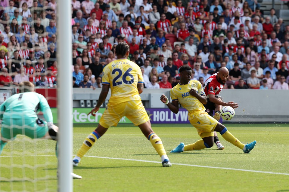 Bryan Mbeumo then scored for Brentford