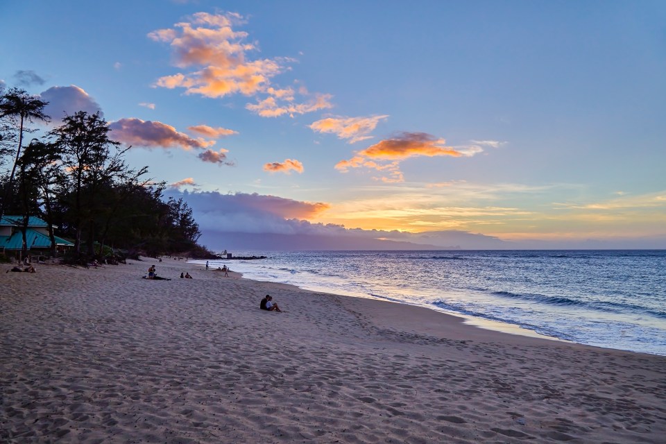 Visitors can choose from a variety of nearby beaches, from Taveres to Ho'okipa