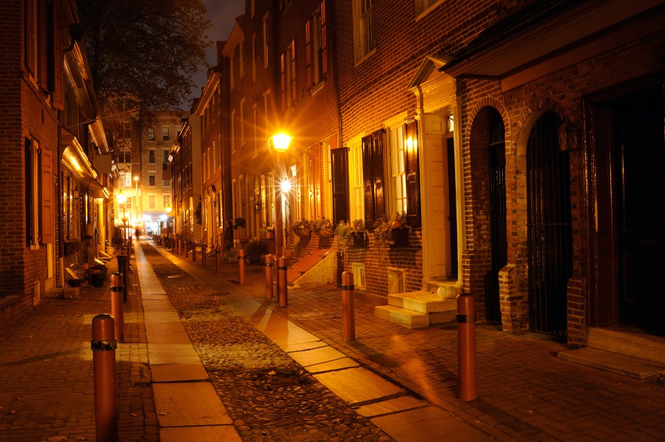 A closer look at Elfreth's Alley at night in Philadelphia, Pennsylvania