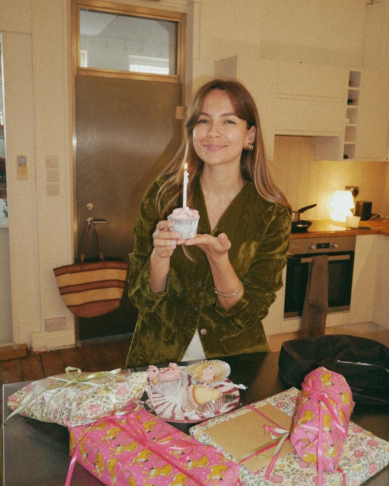 Emma celebrated her 33rd birthday with a cupcake