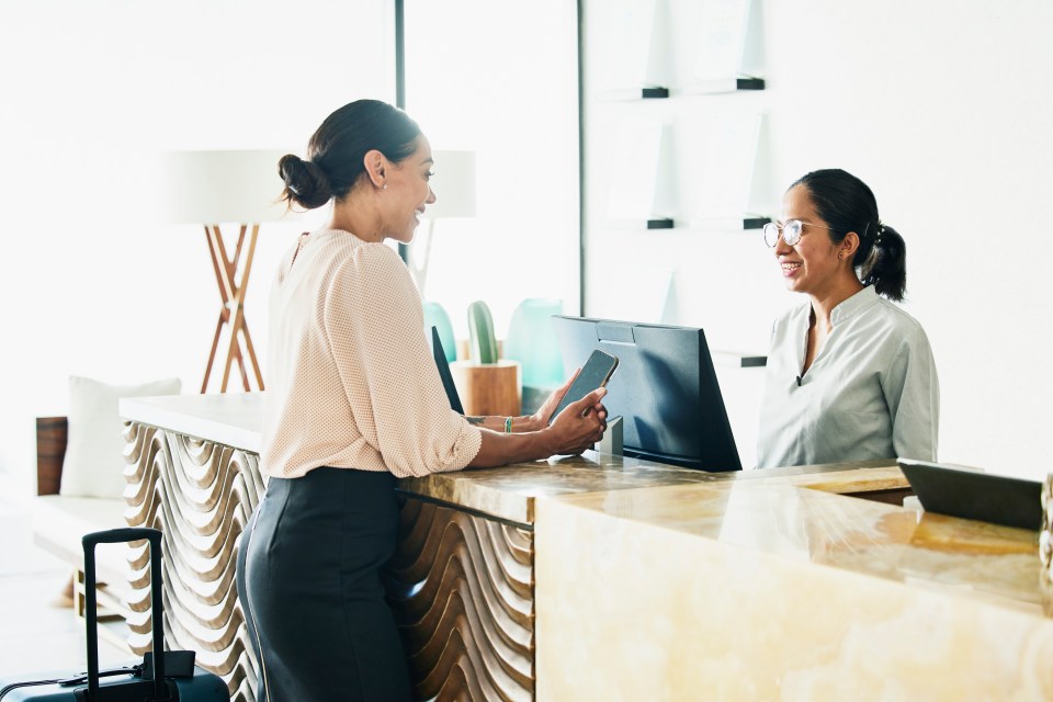 Hotel Receptionist Reveals Biggest Guest No-Nos