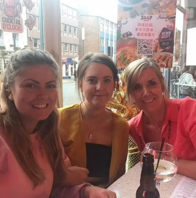 Eleanor and Sophie Brown with their mum Sarah